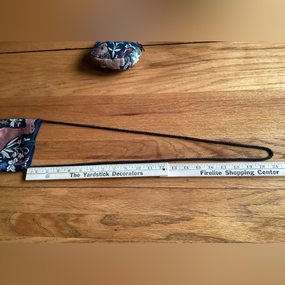 Robert Allen: Woodland Animals Tapestry Purse Bundle - Picture 8 of 16